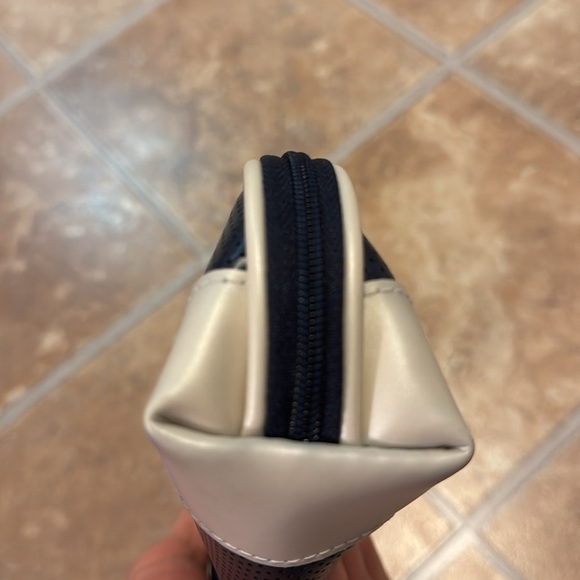 Guerlain Paris Cosmetic Make-up Skincare Bag Travel Pouch Navy Blue White Vinyl - Picture 14 of 14